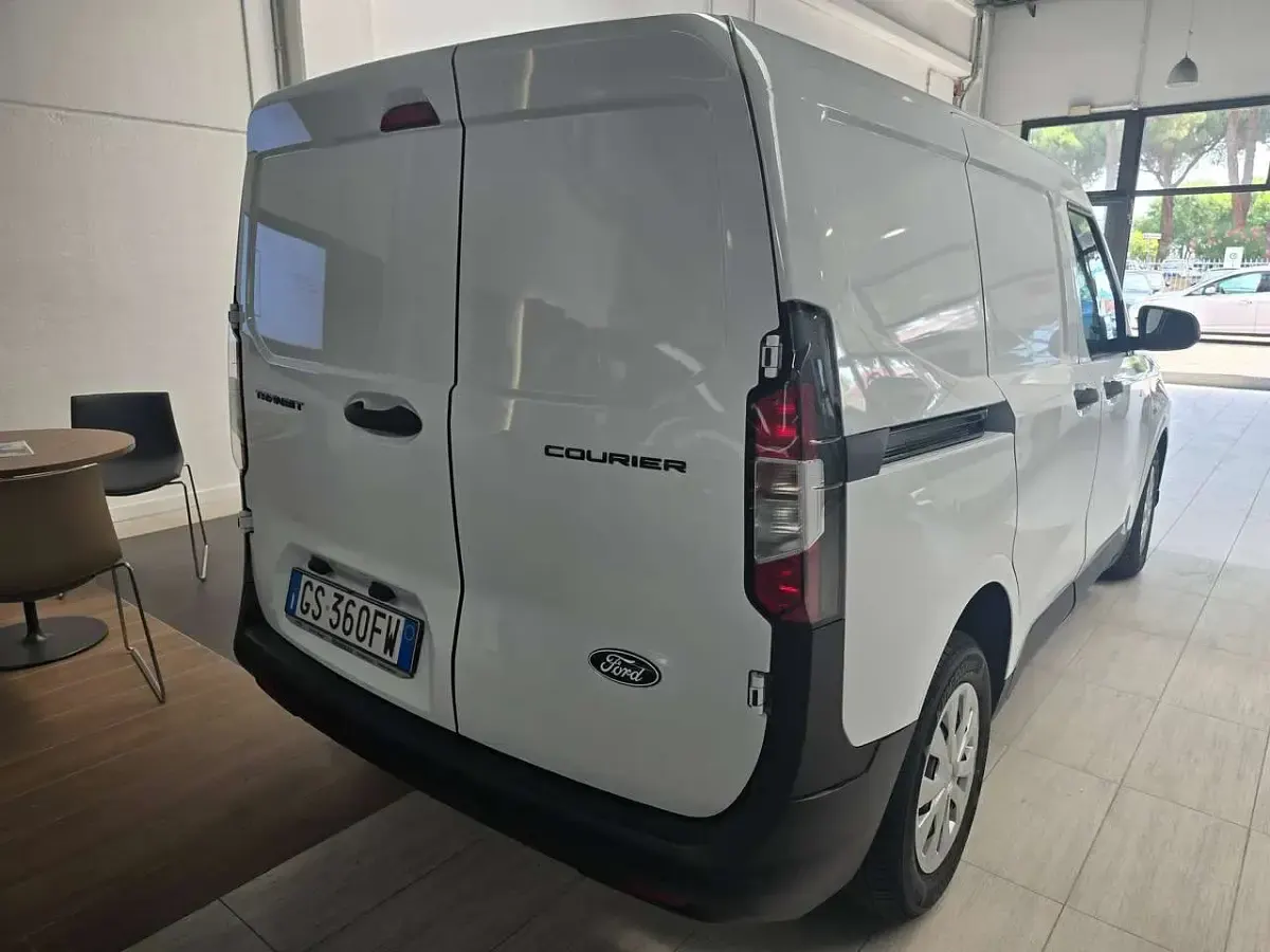 Usata Ford Transit Trend 101 CV (74 kW) 2024 Bianco Furgone
