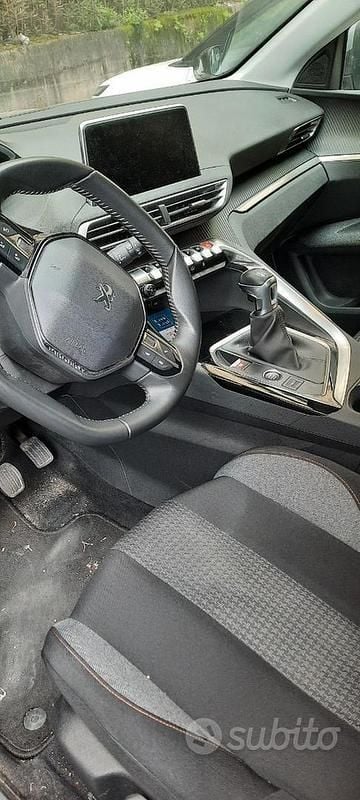 Usata Peugeot 3008 Active 131 CV (96 kW) 2021 Grigio SUV