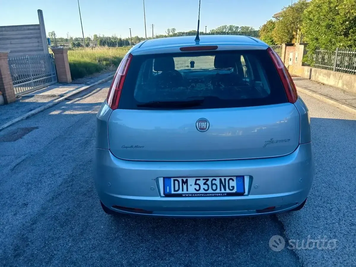 Usata Fiat Punto Classica 60 CV (44 kW) 2008 Grigio Utilitaria