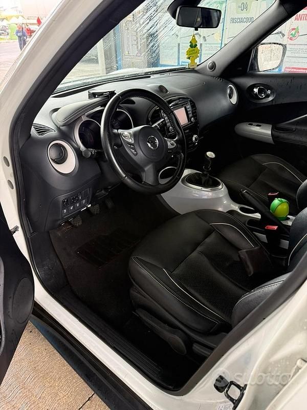 Usata Nissan Juke Tekna 110 CV (80 kW) 2016 Bianco SUV