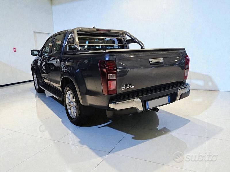 Usata Isuzu D-Max 163 CV (119 kW) 2020 Grigio scuro metallizzato Berlina