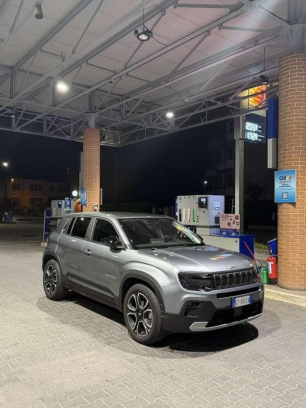 Occasion Jeep Avenger Summit 99 PK (72 kW) 2025 Grijs SUV