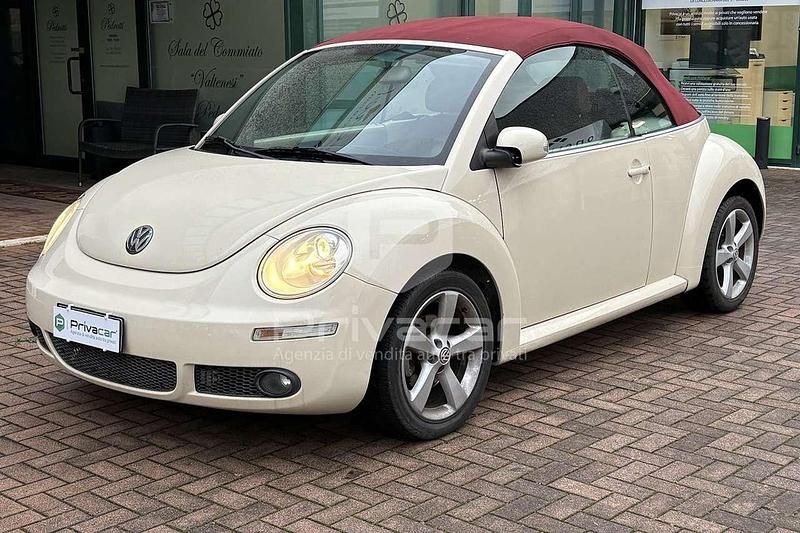 Altro Usata 2008 VW Beetle Cabrio | 11.350 € (Molto cara) - Immagine 1/4