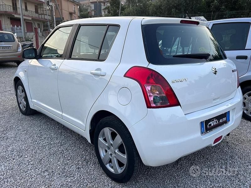 Usata Suzuki Swift GL 92 CV (67 kW) 2009 Other Berlina