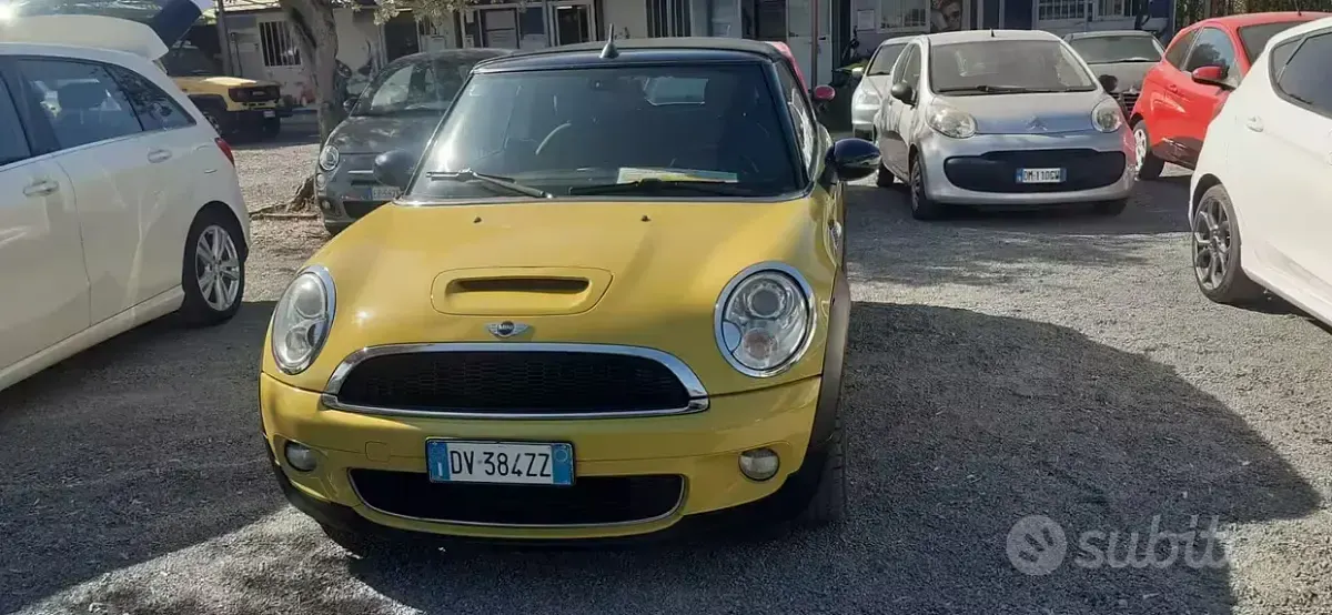 Usata Mini Cooper S Cabriolet 175 CV (128 kW) 2009 Cabrio