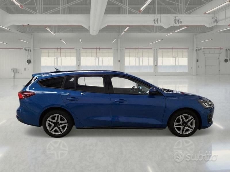 Usata Ford Focus Business Edition 120 CV (88 kW) 2022 Blu Station wagon