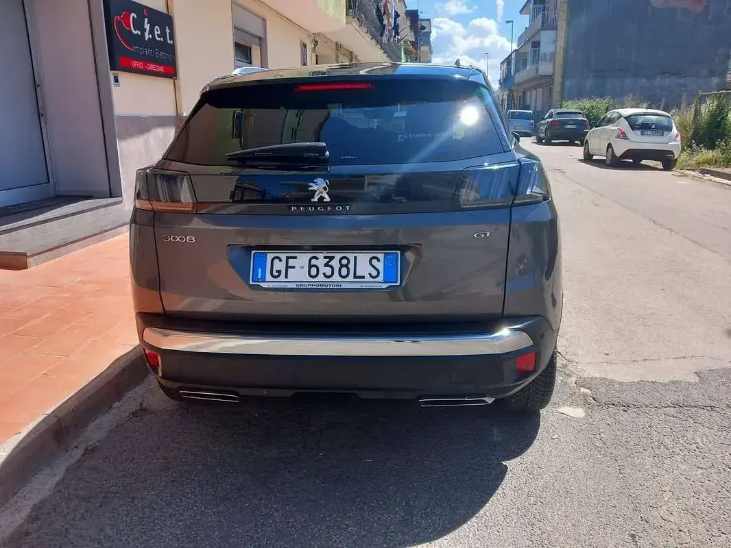 Usata Peugeot 3008 GT 131 CV (96 kW) 2021 Grigio SUV