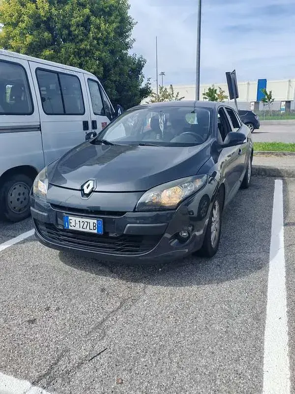 Usata Renault Mégane GrandTour Exception 111 CV (81 kW) 2009 Station wagon