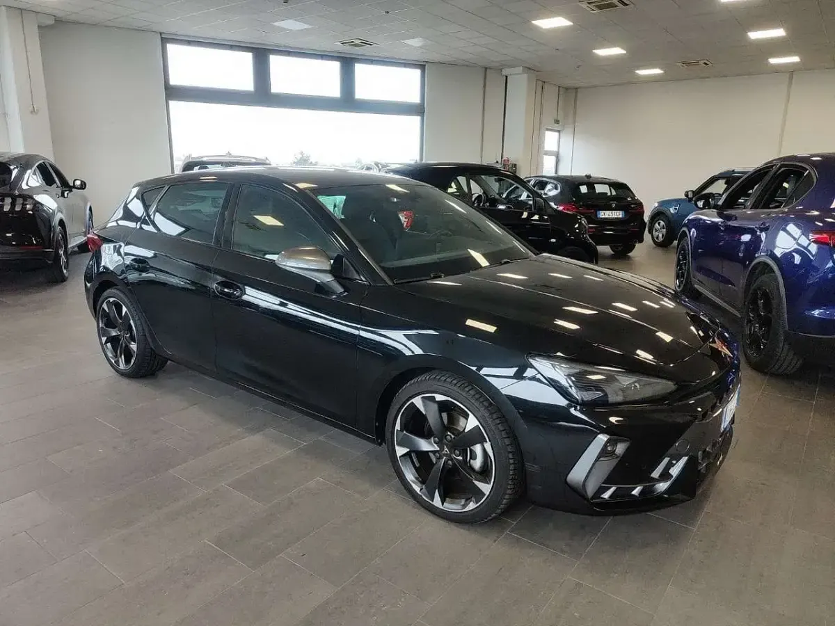 Usata Cupra Leon 150 CV (110 kW) 2025 Nero Berlina