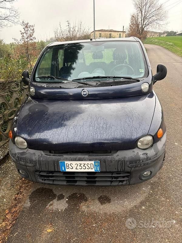 Usata Fiat Multipla 110 CV (80 kW) 2001 Blu Monovolume