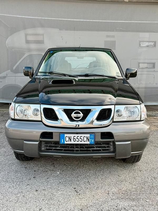 Usata Nissan Terrano 157 CV (115 kW) 2004 Nero SUV