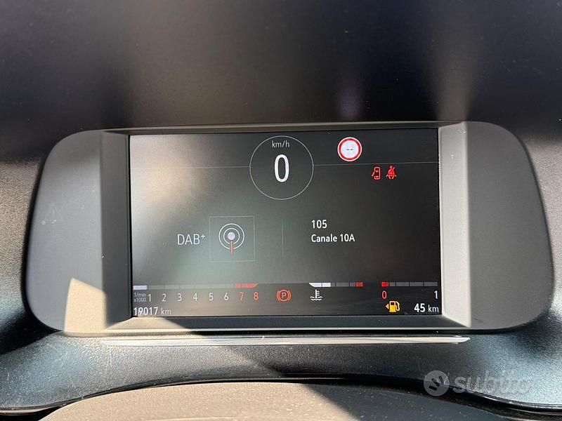 Usata Opel Corsa Elegance 75 CV (55 kW) 2021 Grigio Utilitaria