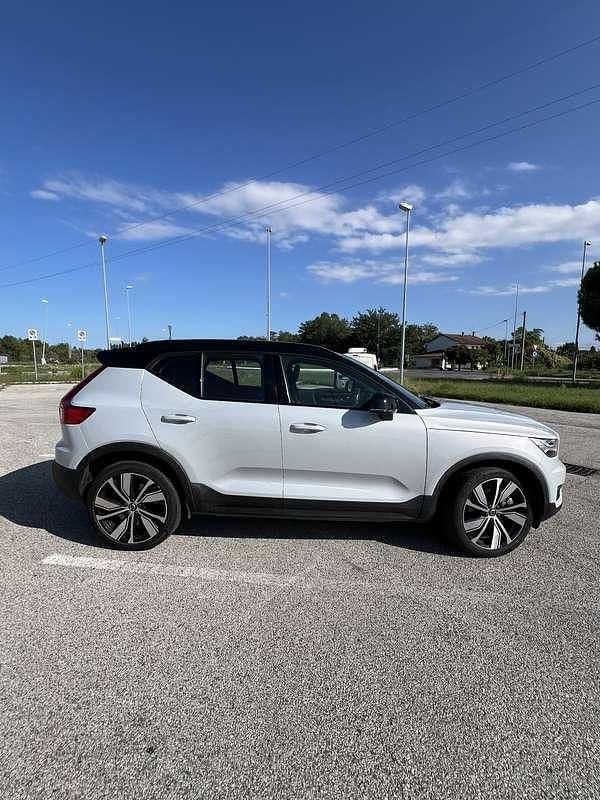 Usata Volvo XC40 R-Design 160 kW (218 CV) 2021 Grigio SUV