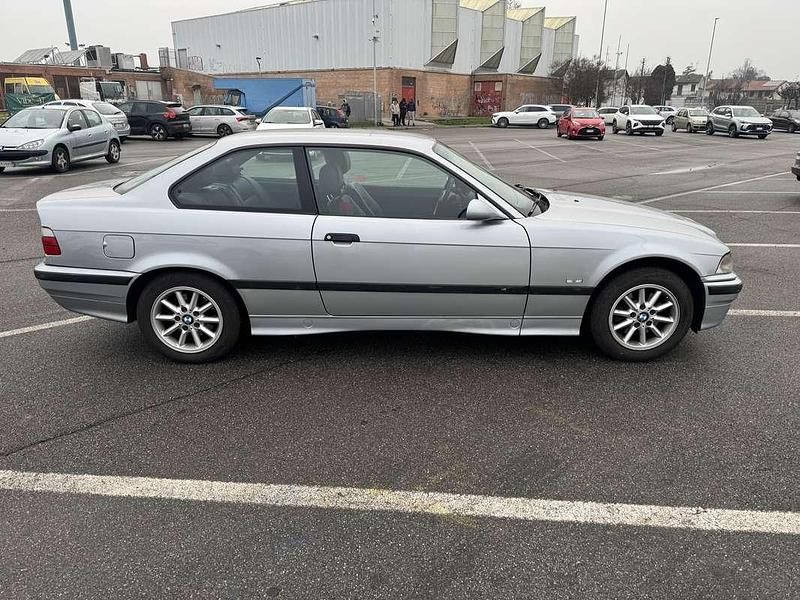 Usata BMW 318 140 CV (102 kW) 1998 Coupé