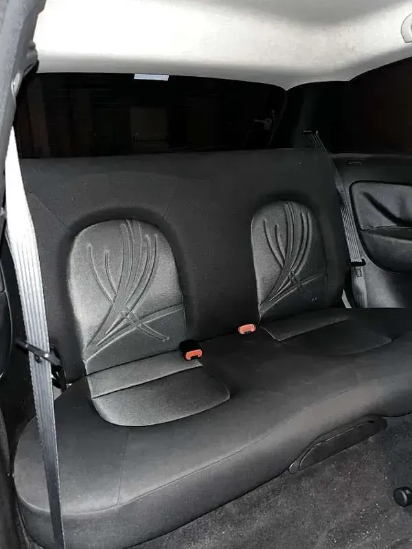 Usata Lancia Ypsilon 69 CV (50 kW) 2012 Nero Utilitaria