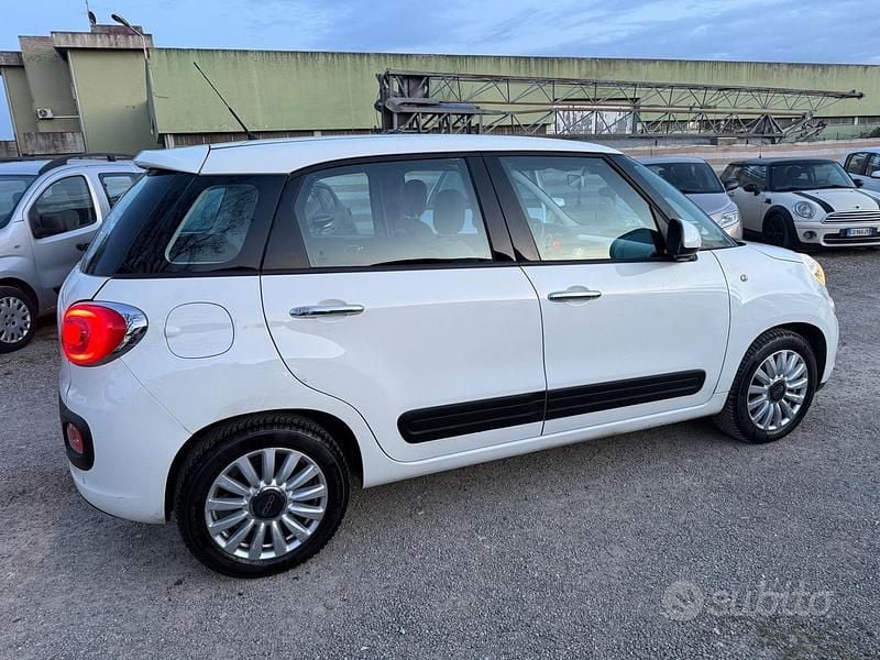 Usata Fiat 500L Business 95 CV (69 kW) 2017 Bianco Monovolume