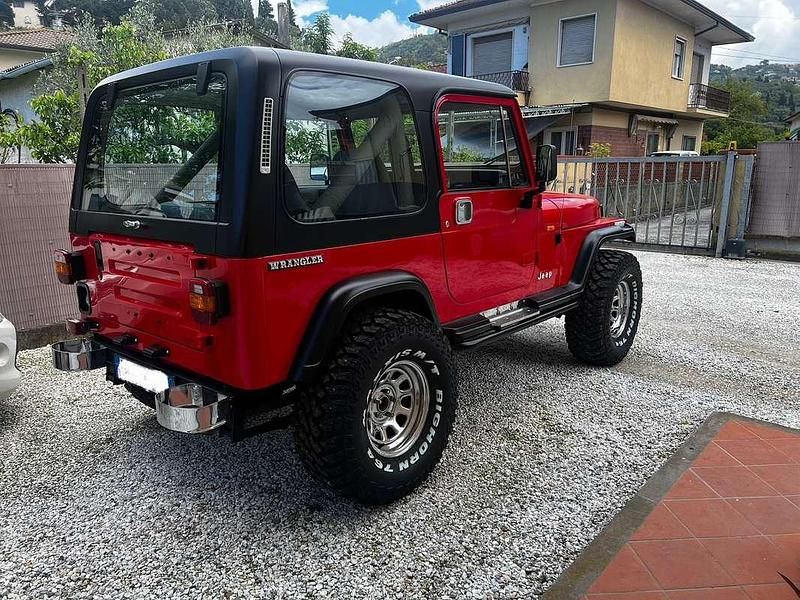Usata Jeep Wrangler Laredo 103 CV (75 kW) 1989 SUV