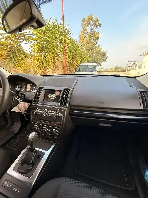 Usata Land Rover Freelander 2 150 CV (110 kW) 2014 Grigio SUV