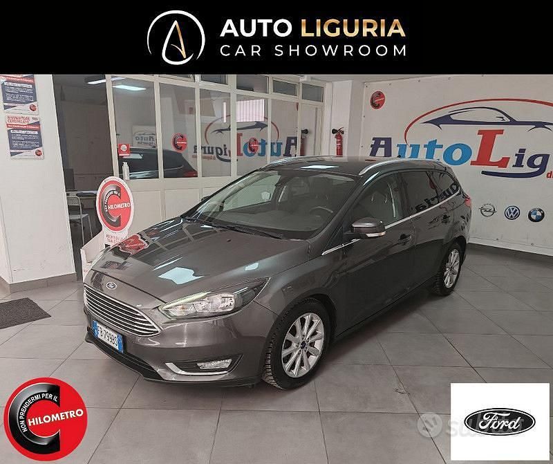 Grigio Usata 2015 Ford Focus Titanium X Station wagon | 7990 € (Buon prezzo) - Immagine 1/4