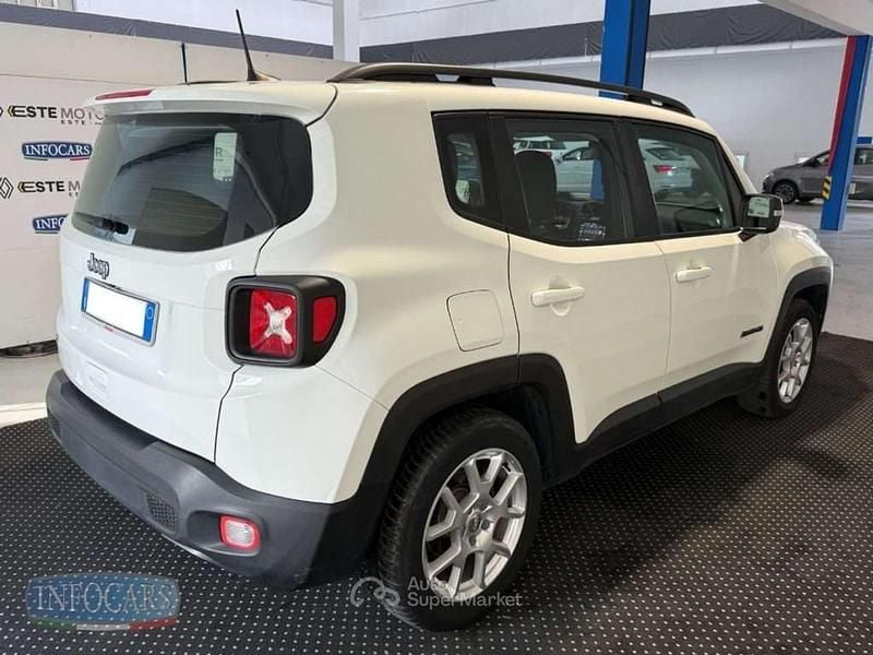 Usata Jeep Renegade Limited 131 CV (96 kW) 2022 Bianco pastello SUV