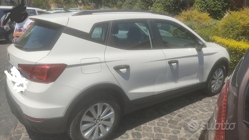 Usata Seat Arona Reference 90 CV (66 kW) 2021 Bianco SUV