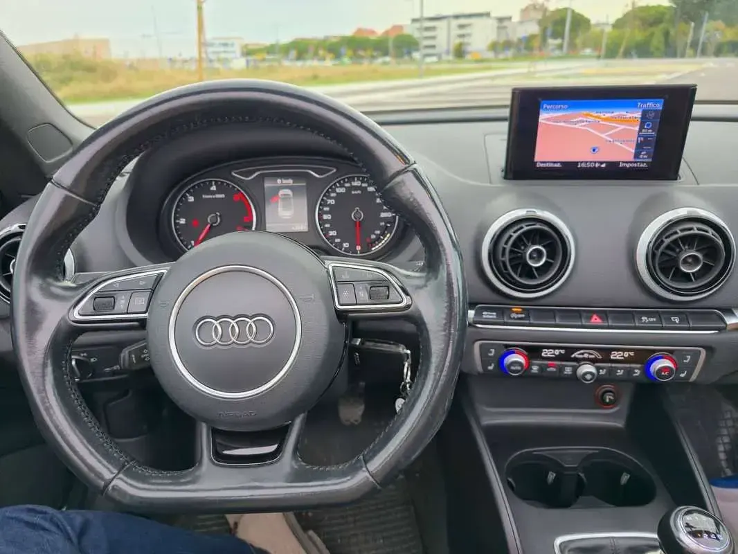 Usata Audi A3 Cabriolet S-Line 110 CV (80 kW) 2015 Argento Cabrio