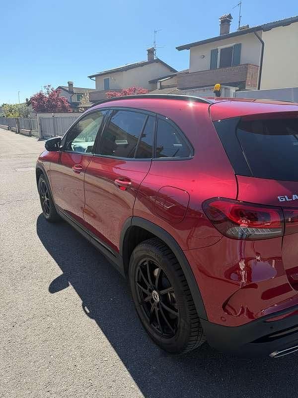 Usata Mercedes GLA250 Premium 160 CV (117 kW) 2022 Rosso SUV