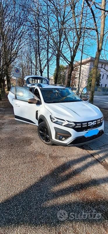 Usata Dacia Sandero Extreme 91 CV (66 kW) 2024 Bianco Berlina
