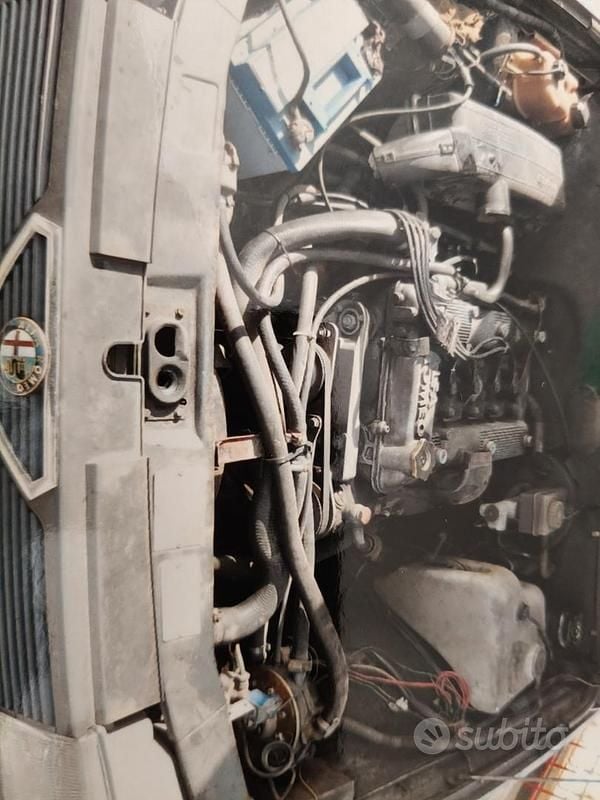 Usata Alfa Romeo 90 Quadrifoglio 1985 Grigio Berlina