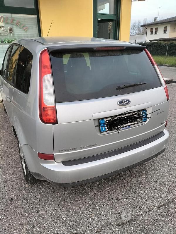 Usata Ford Focus 100 CV (73 kW) 2006 Grigio Berlina