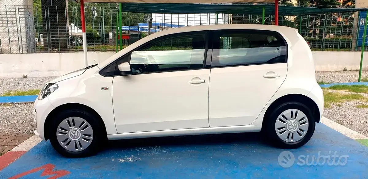 Usata VW up! 75 CV (55 kW) 2015 Bianco Utilitaria
