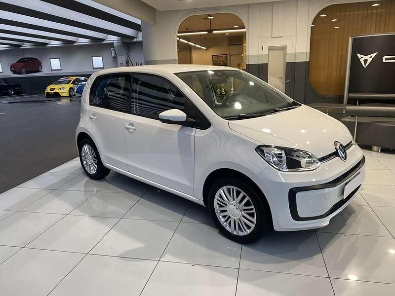 Usata VW up! Move 65 CV (47 kW) 2023 Bianco Utilitaria