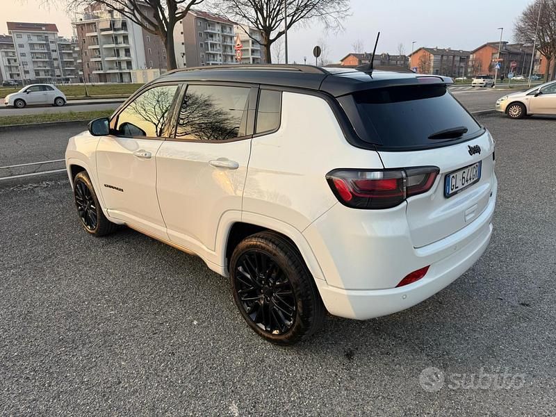 Usata Jeep Compass Night Eagle 130 CV (95 kW) 2022 Bianco SUV