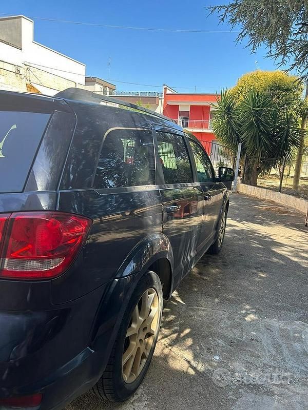 Usata Fiat Freemont 170 CV (125 kW) 2012 Blu SUV