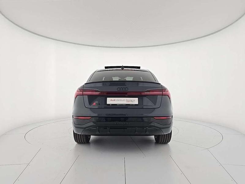 Nuova Audi Q8 e-tron S-Line 158 kW (215 CV) 2025 Grigio SUV
