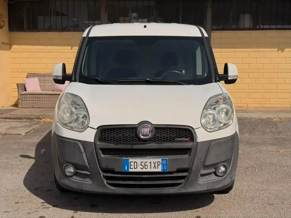Usata Fiat Doblò 104 CV (76 kW) 2010 Bianco Monovolume