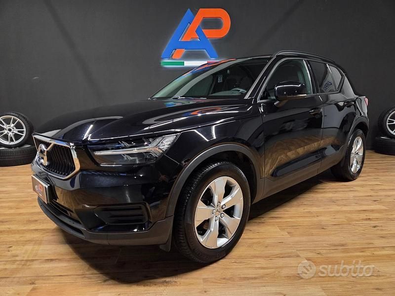Usata Volvo XC40 Business Edition 163 CV (119 kW) 2019 Nero SUV