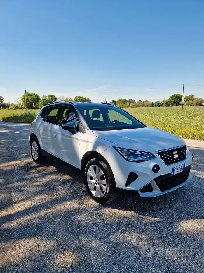 Usata Seat Arona Xperience 150 CV (110 kW) 2023 Bianco SUV