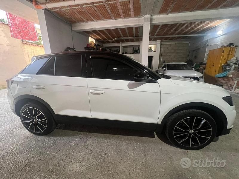 Usata VW T-Roc 150 CV (110 kW) 2019 Bianco SUV