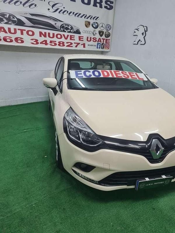 Usata Renault Clio IV Intens 75 CV (55 kW) 2017 Beige Berlina