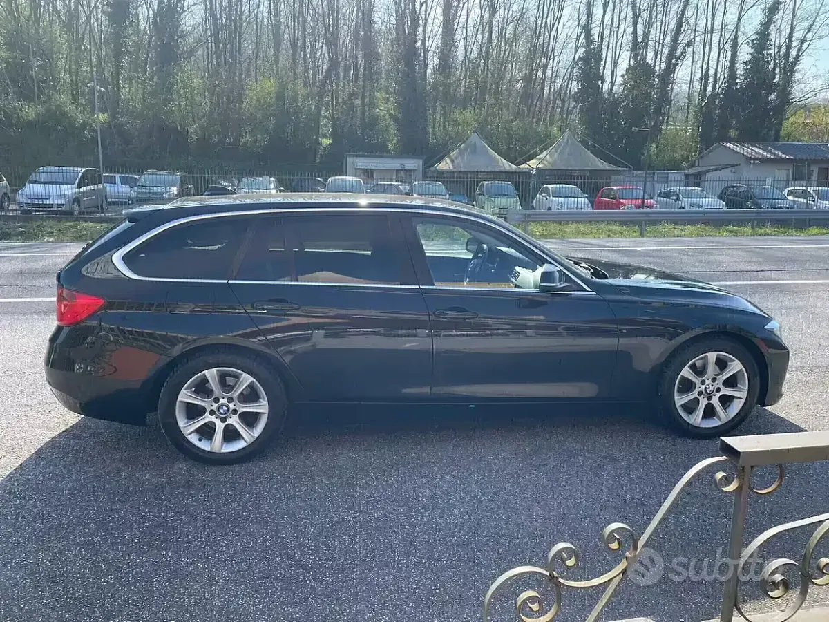 Usata BMW 320 Sport Line 184 CV (135 kW) 2014 Nero Station wagon