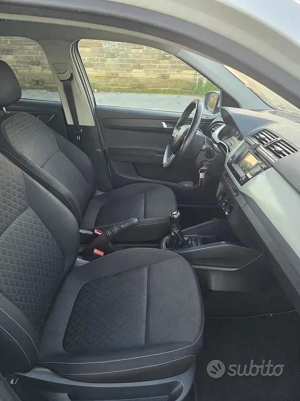 Usata Skoda Fabia 75 CV (55 kW) 2017 Bianco Utilitaria