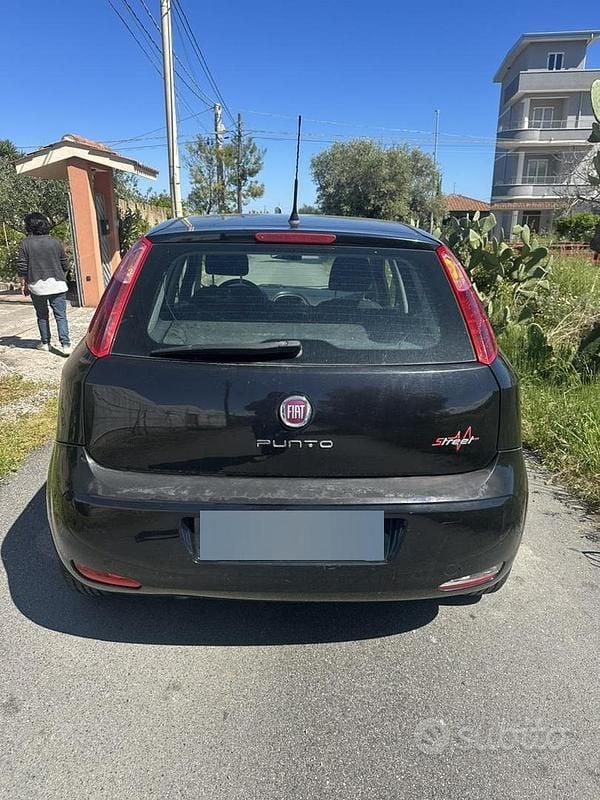 Gebraucht Fiat Punto Street 75 PS (55 kW) 2015 Schwarz Kleinwagen