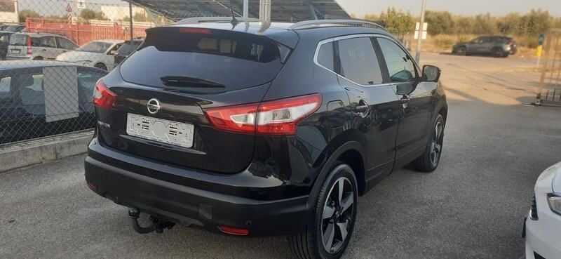 Usata Nissan Qashqai Tekna 131 CV (96 kW) 2017 Nero SUV