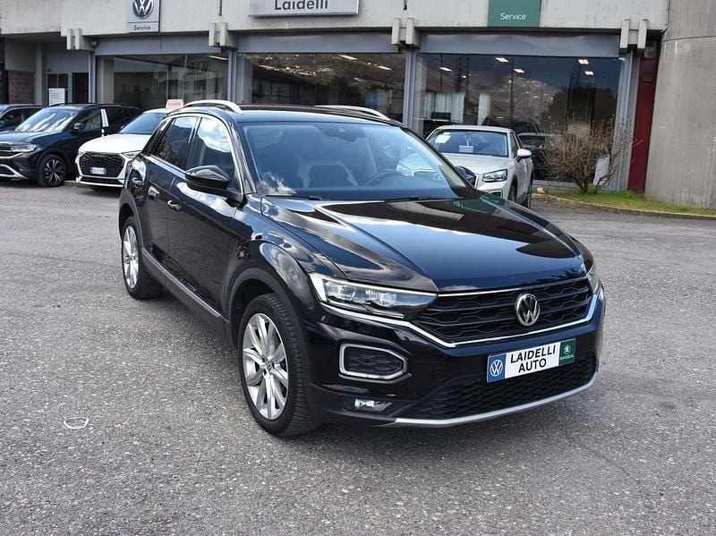 Usata VW T-Roc Advance 116 CV (85 kW) 2019 Deep black perlato SUV