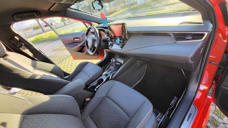 Usata Toyota Corolla Business Edition 98 CV (72 kW) 2021 Rosso Station wagon