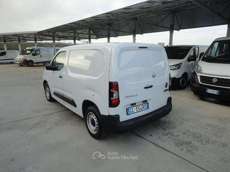 Usata Fiat Doblò 102 CV (75 kW) 2023 Bianco Monovolume