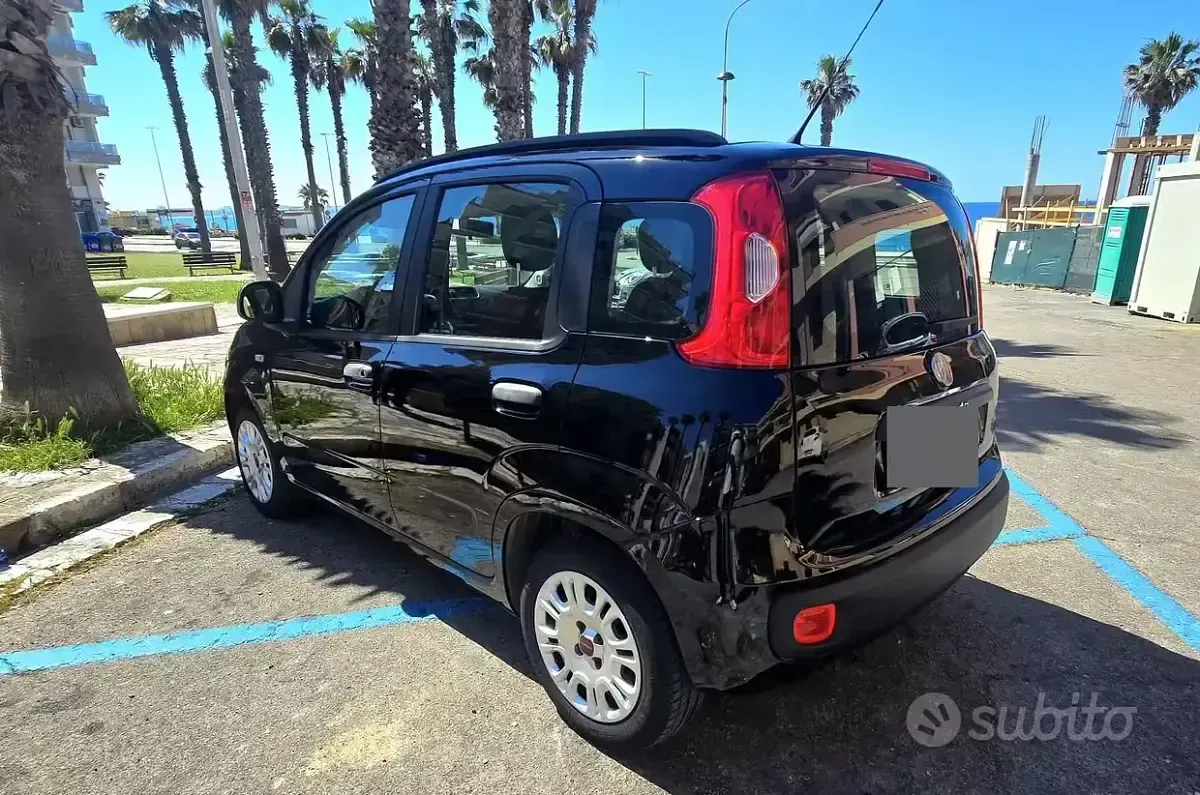 Usata Fiat Panda Pop 69 CV (50 kW) 2014 Nero Utilitaria