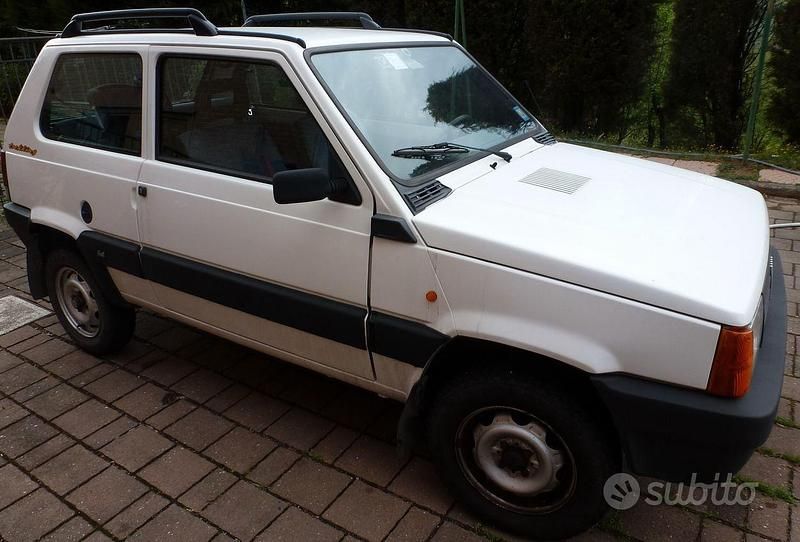 Usata Fiat Panda 4x4 Trekking 45 CV (33 kW) 1998 Bianco Utilitaria