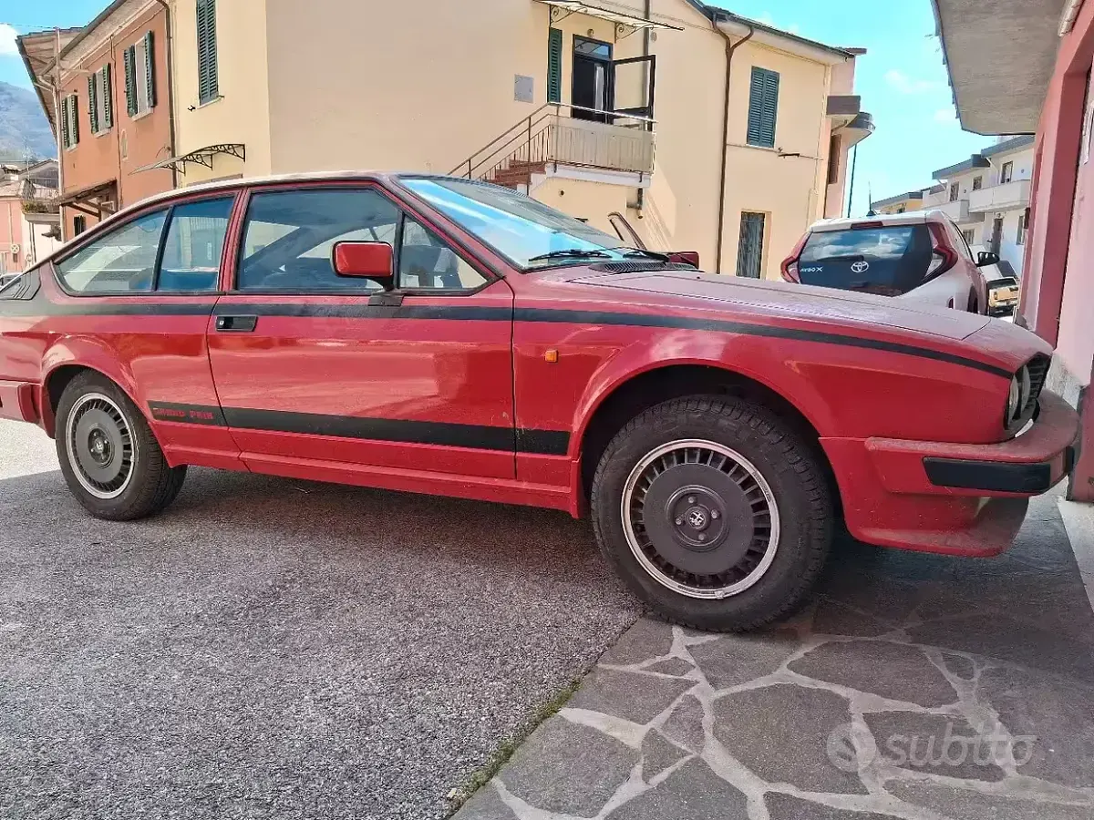 Usata Alfa Romeo Alfetta 130 CV (95 kW) 1982